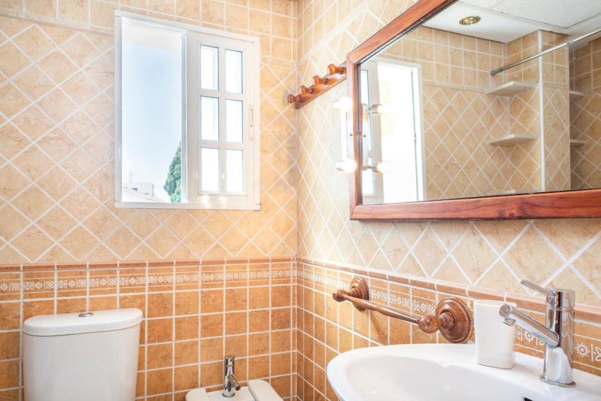 Alterhome Las Setas Seville Exterior photo